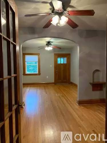 Main picture of 336 21st St NE