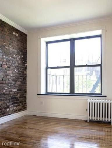 Main picture of 432 E 13th St