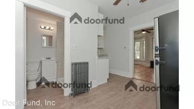 Main picture of 46 E Main St