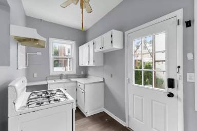 Main picture of 1428 W Gordon St