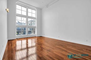 Main picture of 229 8th St