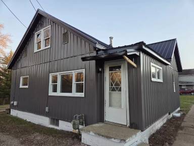 Main picture of 515 S 10th St
