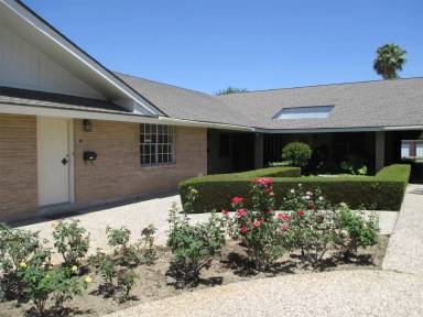 Main picture of 700 W Fern Ave