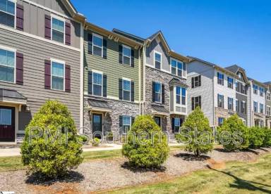 Main picture of 17 Itasca Dr