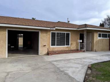 Main picture of 8592 La Homa St