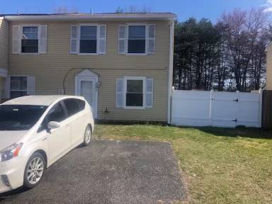 Main picture of 561 W Loch Lomond Dr