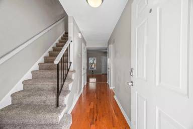 Main picture of 1635 Fairfax Dr