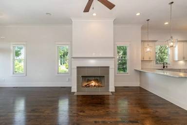 Main picture of 1815 Blair Blvd