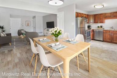 Main picture of 341 W Pacific Ave