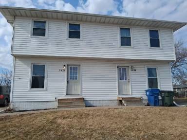 Main picture of 5402 N Division St