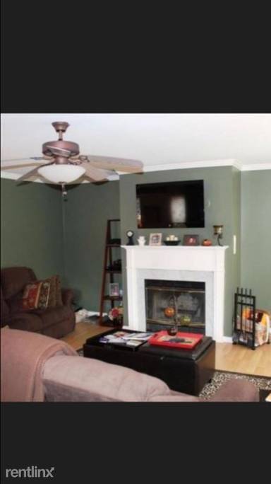 Main picture of 25 Colonial Ct