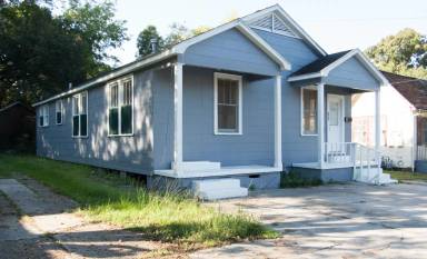Main picture of 195 Ellwood St