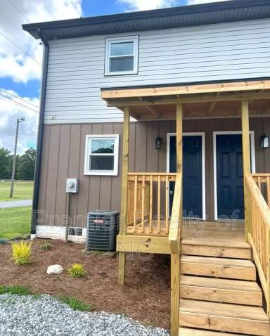 Main picture of 187 Holliman St