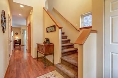 Main picture of 10595 NE Kingston Meadows Cir
