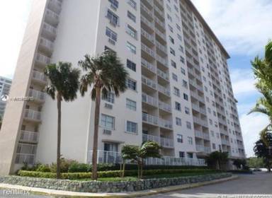 Main picture of Coastal Towers