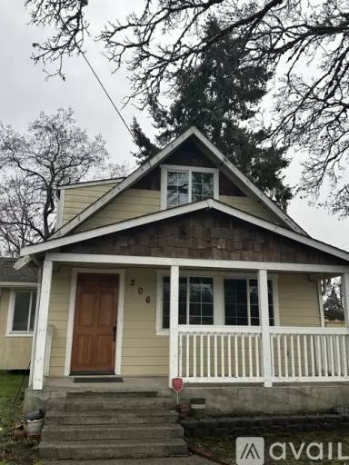 Main picture of 206 168th St E