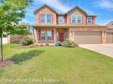 Main picture of 2901 Marigold Ln