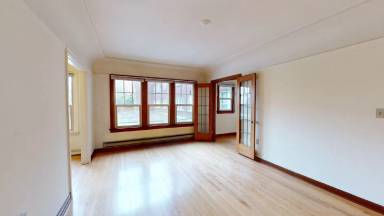 Main picture of 326 W Mercer St