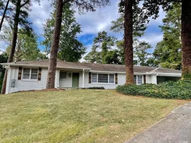 Main picture of 80 River Springs Dr