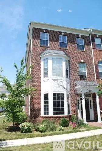 Main picture of 700 Crooked Creek Dr