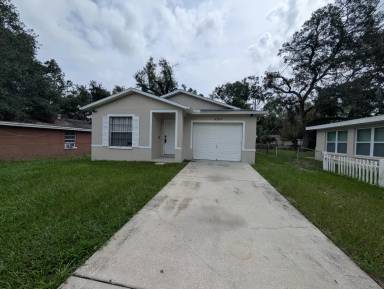 Main picture of 8209 N Elmer St