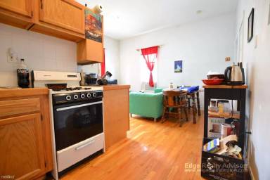 Main picture of 11 Snow St