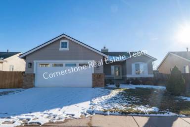 Main picture of 4560 Star Ridge Dr