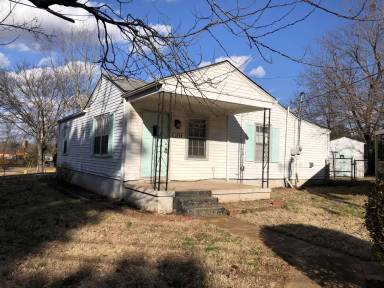 Main picture of 1030 Crestline Rd NW