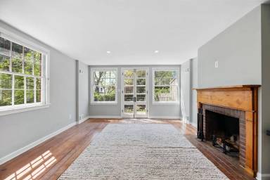Main picture of 1516 32nd St NW