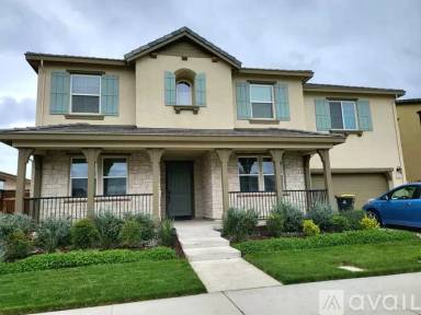 Main picture of 2492 Middlebury Dr