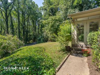 Main picture of 41 Pinehurst Rd