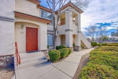 Main picture of 10221 Penrith Ave