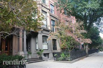 Main picture of 261 Commonwealth Ave