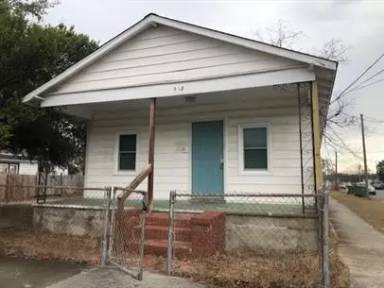 Main picture of 919 S 12th St
