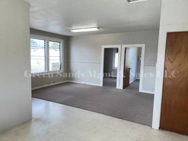 Main picture of 597 Kinoole St