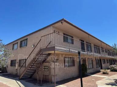 Main picture of 615 S Royal Crest Cir