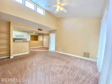 Main picture of 5146 S Jones Blvd