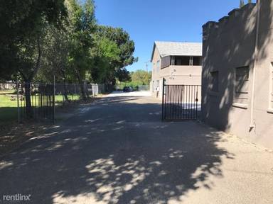 Main picture of 1105 Coffee Rd
