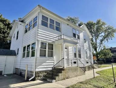 Main picture of 426 E Benton St