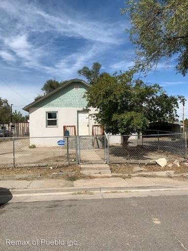 Main picture of 2021 E 10th St