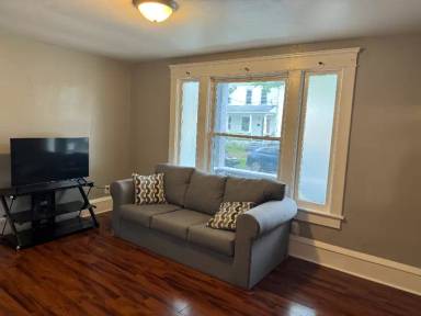 Main picture of 437 Elm Ave