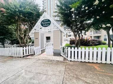 Main picture of 1050 Piedmont Ave NE