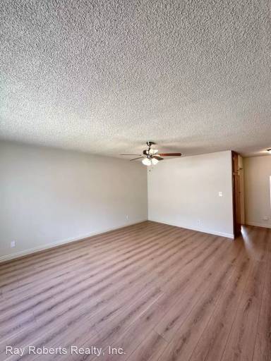 Main picture of 10741 Chestnut St