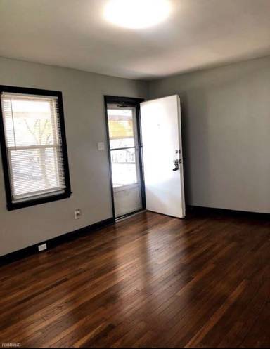 Main picture of 519 N Jackson Ave