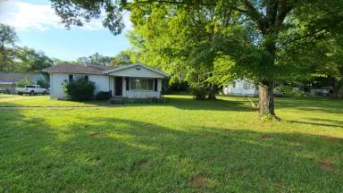 Main picture of 251 Echo Valley Rd