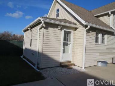 Main picture of 2002 Cottage Ave