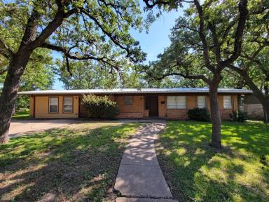 Main picture of 4203 Oaklawn St