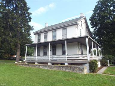 Main picture of 433 E Main St