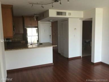 Main picture of 1035 West Ave