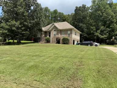 Main picture of 996 George Crowe Rd